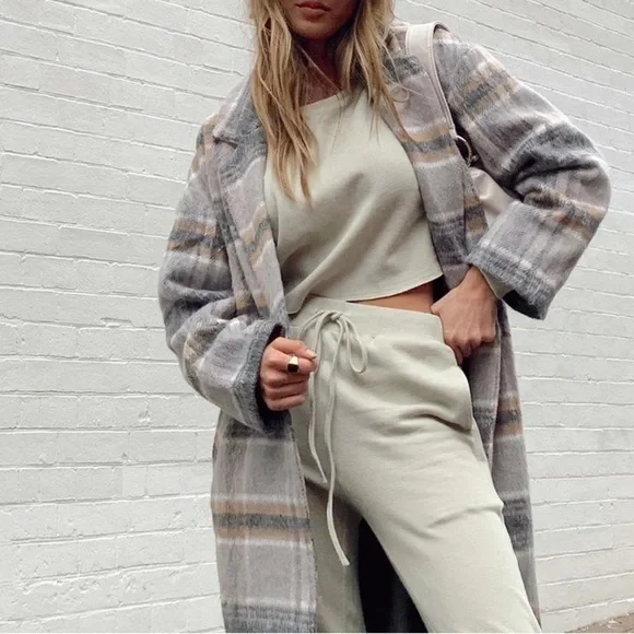 Princess Polly Penelope Coat - Picture 2 of 14